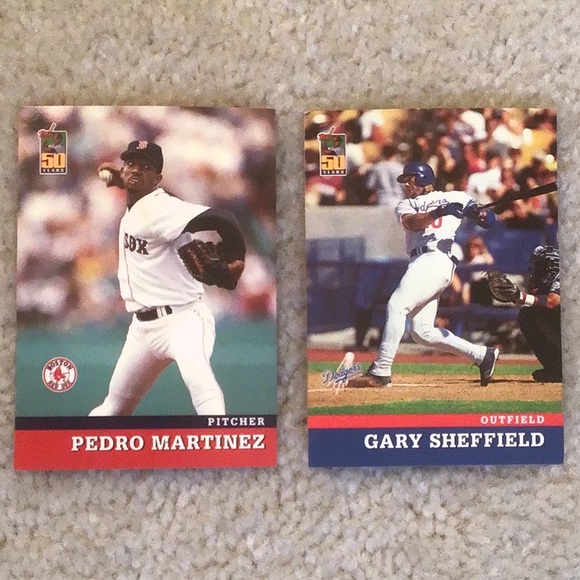 Topps 2001 Collector’s Series MLB Baseball Trading Cards, Lot of 2 Cards - Picture 1 of 6